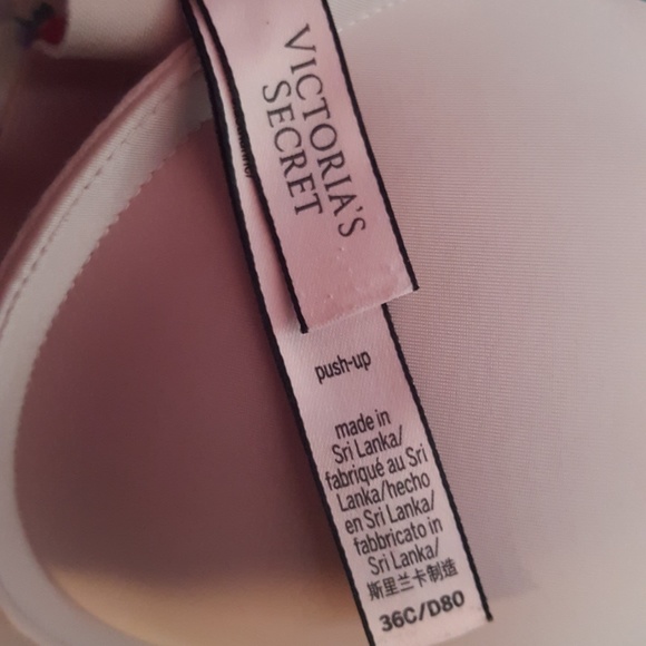 2 36c victoria secret bras - Picture 2 of 5